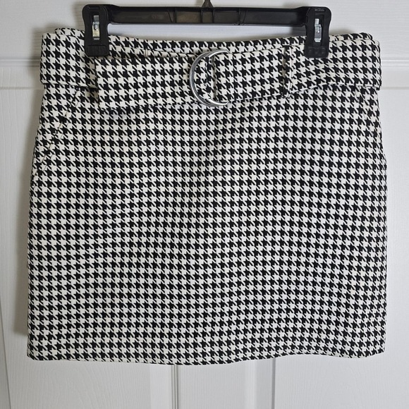 Forever 21 Skirt with Belt-Black/White-Women's‎ 28 - Picture 1 of 7